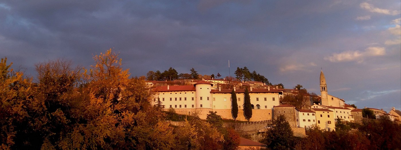 Festival kraška gmajna: Jesenski dan v Štanjelu