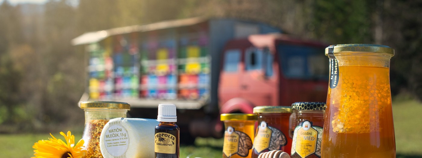 Festival medu v Hrpeljah