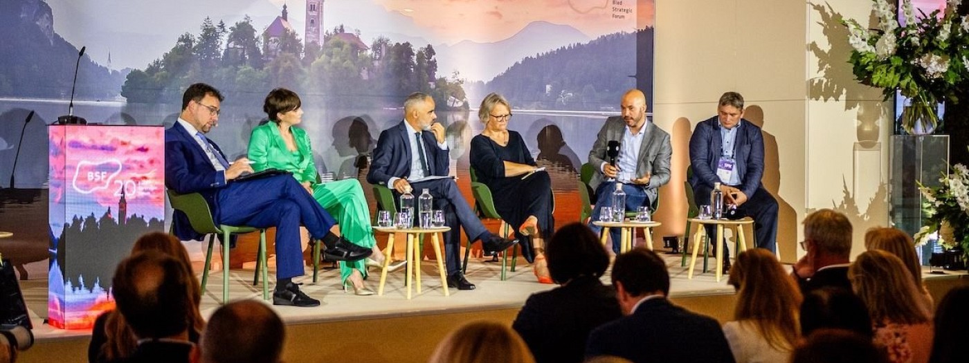 O izzivih in priložnostih turizma