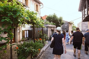 Seznam lokalnih turističnih vodnikov Krasa in Brkinov 2026