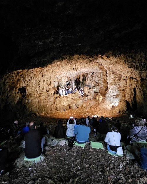Koncert v Tinjelovi pečini: Ante Upedanten banda