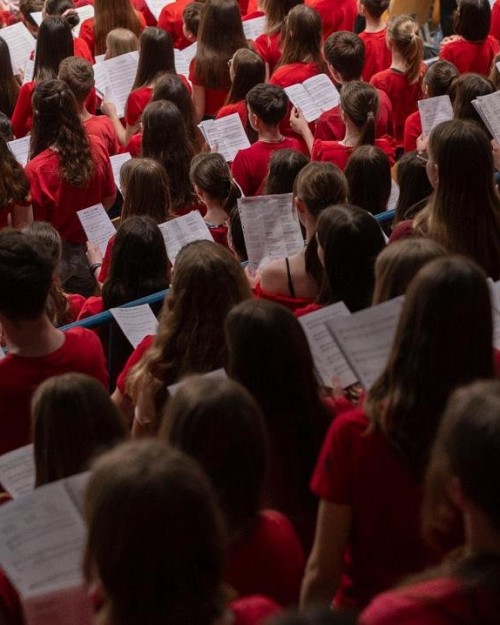 Zaključna revija Primorska poje