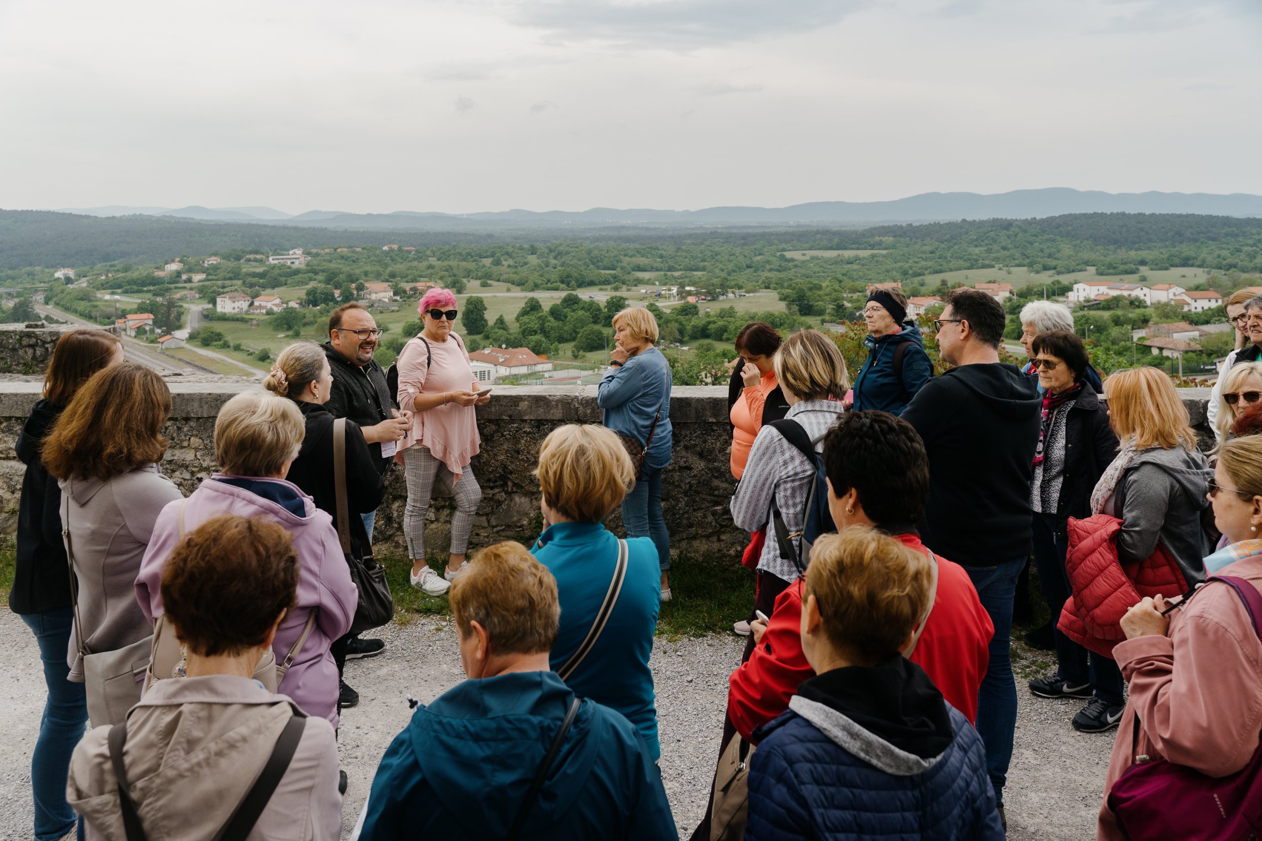Vabilo na predavanje Turizem smo (predvsem) ljudje