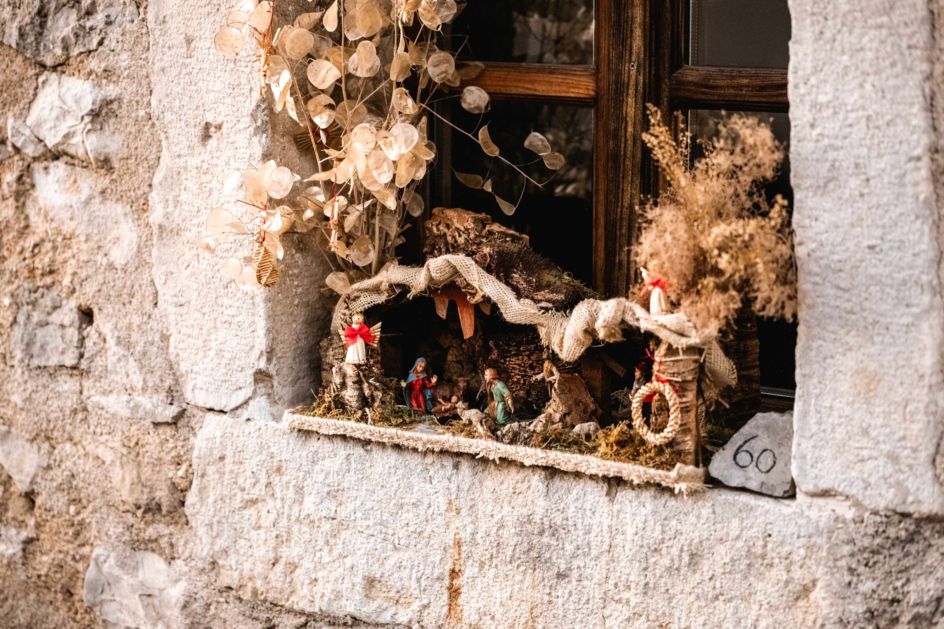 Razstava jaslic v Štanjelu